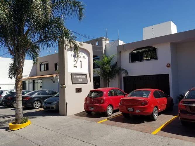 Colegio de Notarios de SLP alerta sobre falsos gestores en escrituración de inmuebles