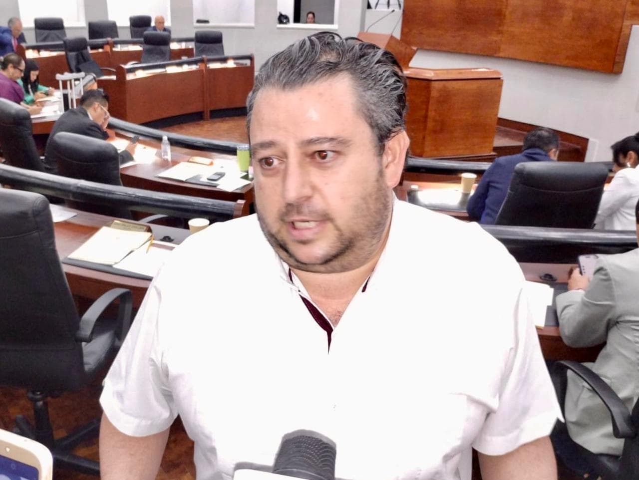Toño Lorca busca cambiar rol de asesores legislativos