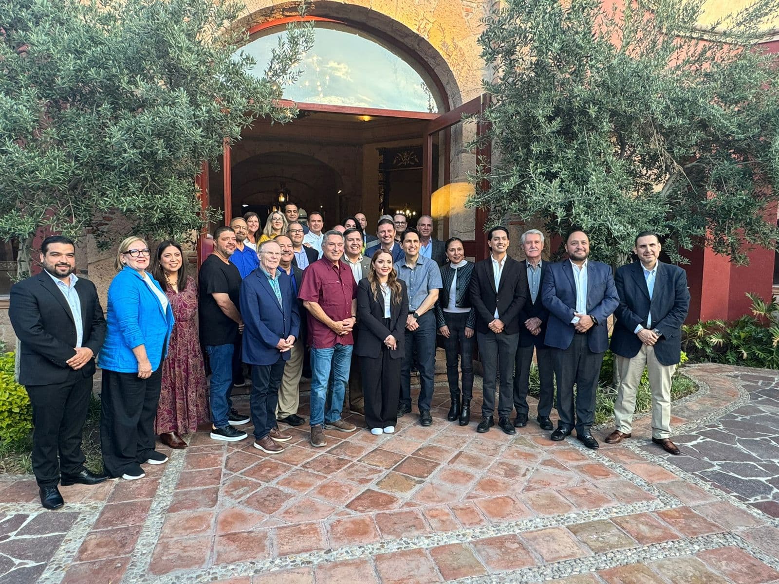 Ayuntamiento de SLP promueve inversión automotriz con McAllen, Texas