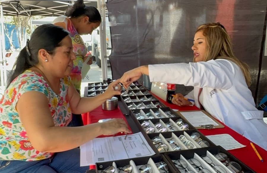Reanudan entrega de beneficios sociales por parte del DIF