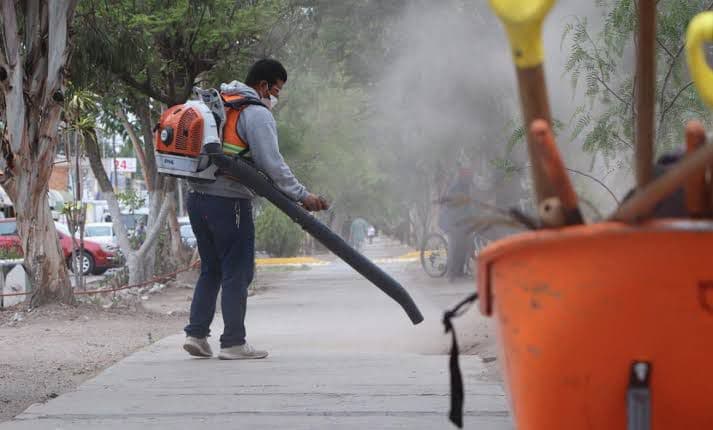 Ayuntamiento de SLP realiza labores de limpieza, intervenciones de espacios públicos y alumbrado en distintas zonas de la Capital