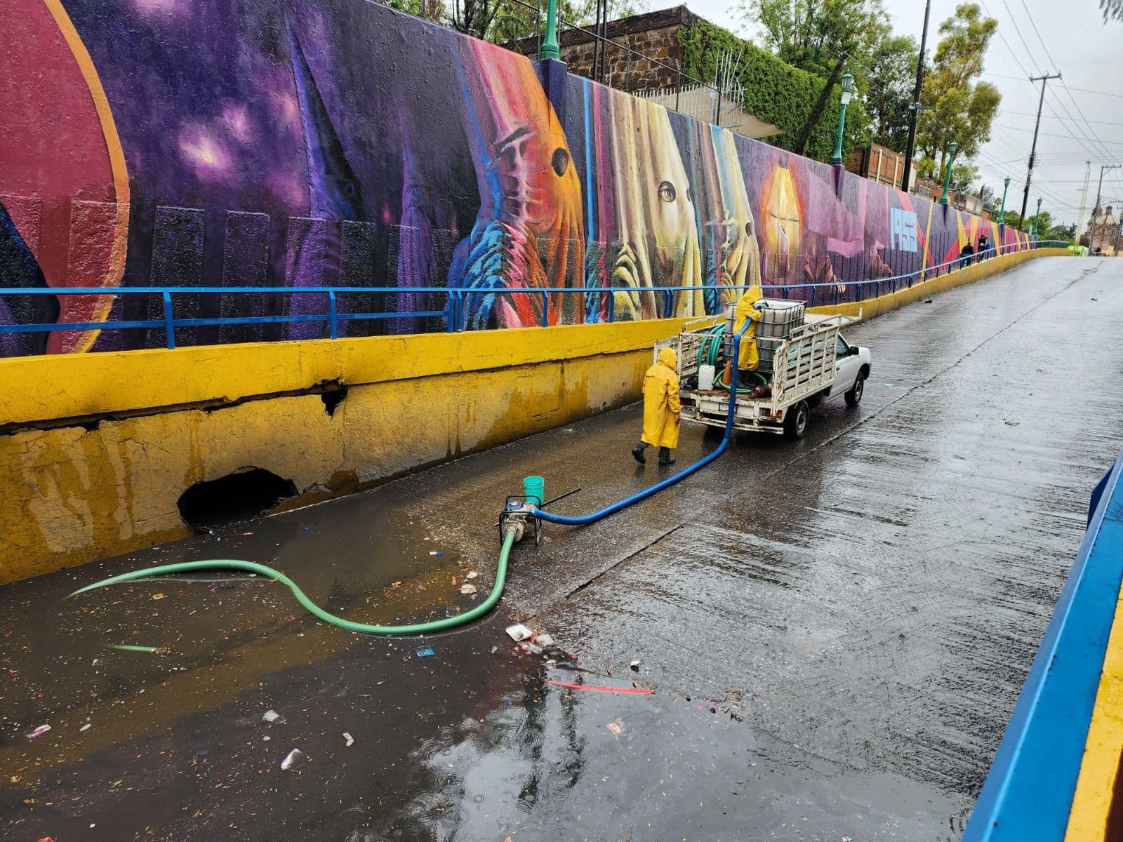 Se mantiene alerta Interapas ante inundaciones en la capital