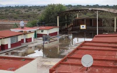 Se suspenden clases presenciales en 12 escuelas del estado por lluvias
