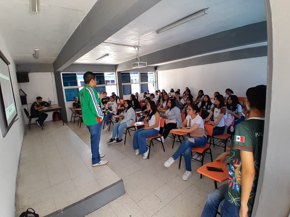 Invita Cobach a estudiantes no aceptados a reubicarse en otros planteles