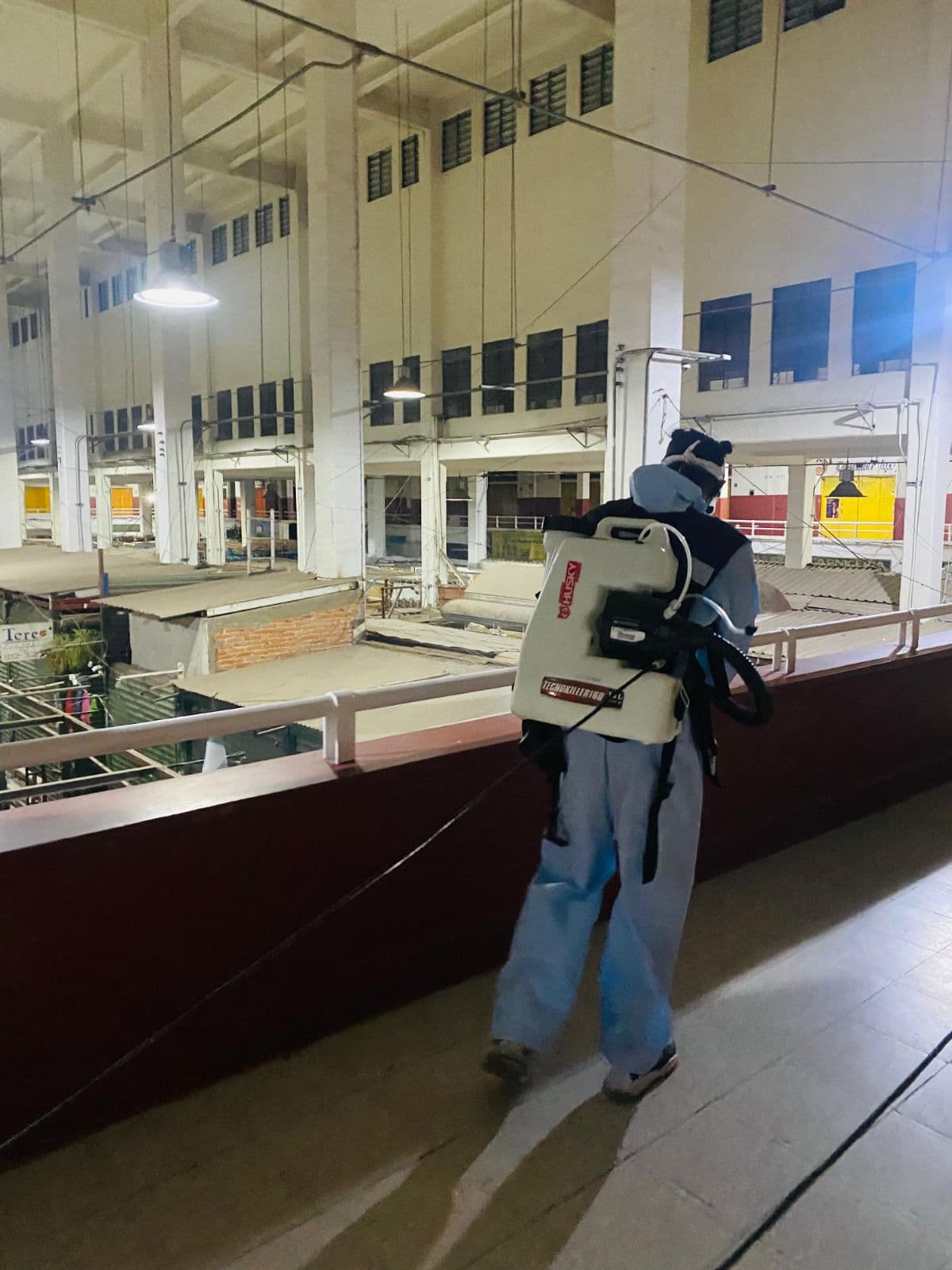 Gobierno de la Capital intensifica fumigación en el Mercado Hidalgo