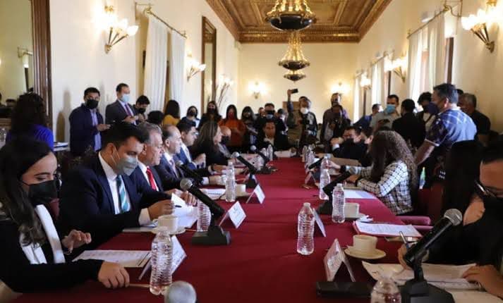 Impugnaciones Retrasan Transición en el Cabildo de SLP