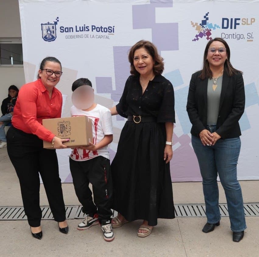 Estela Arriaga, amplía programa: Sí por una niñez sana con Kits Nutricionales