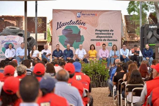 Recibe Ayuntamineto SLP Escoba de Platino por segunda ocasión