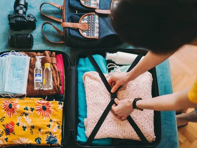 Piden cuidar datos personales al salir de vacaciones