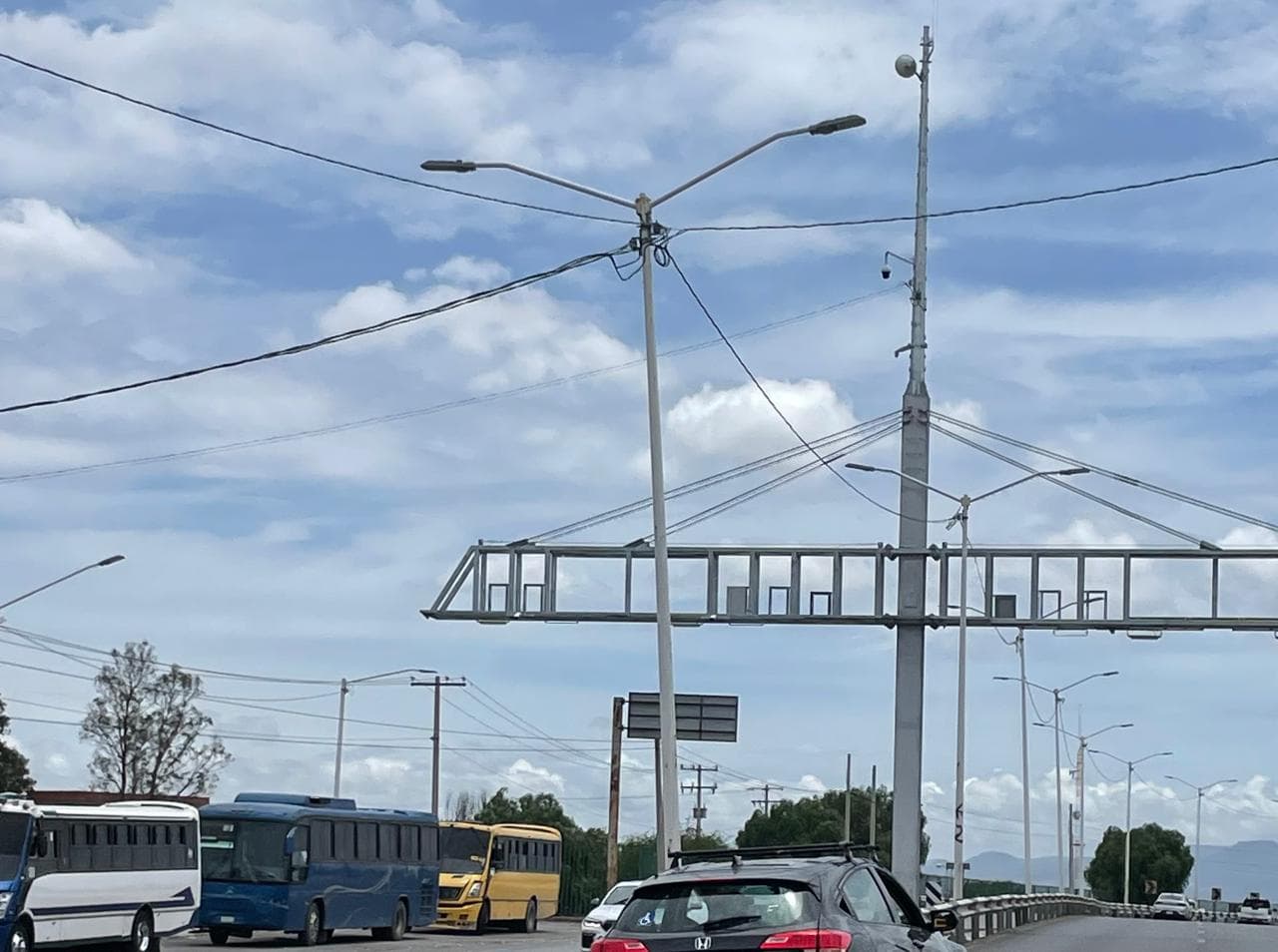 SSPC presume avances en seguridad, con arcos aún sin equipamiento completo