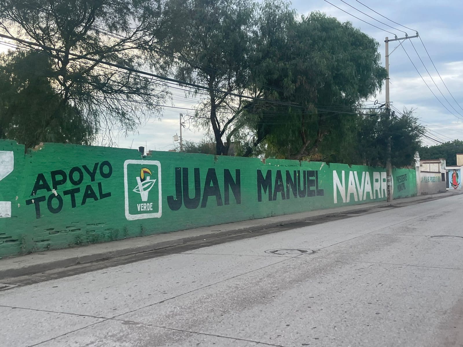 Mantienen partidos propaganda en las calles pese a ley electoral