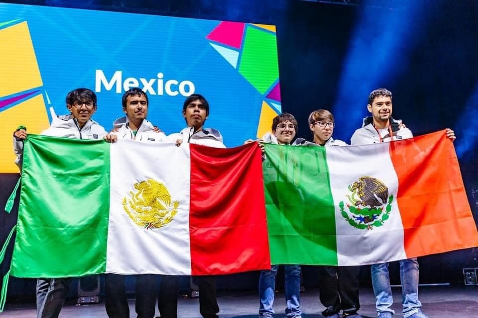 Gana joven potosino medalla de bronce en Olimpiada Internacional de Matemáticas