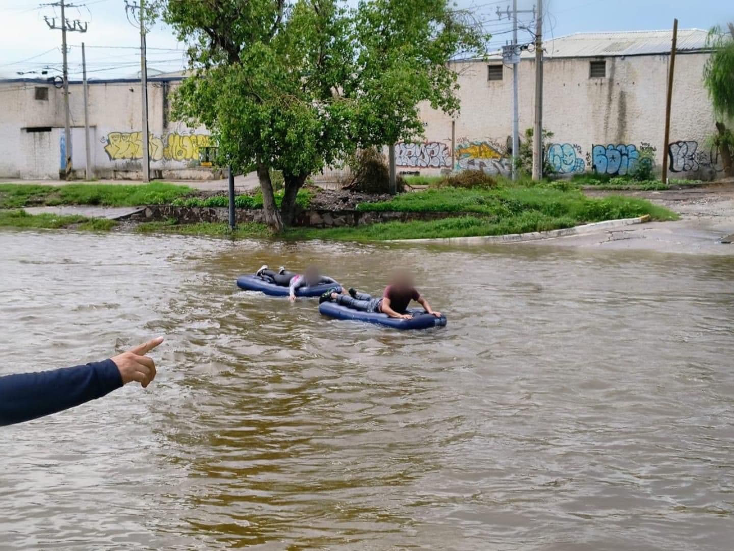 Aplicarán sanciones a personas que ingresen a la corriente del Rio Santiago
