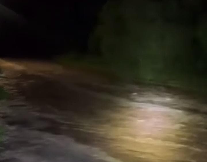 Tragedia en Ahualulco: Menor muere arrastrado por arroyo