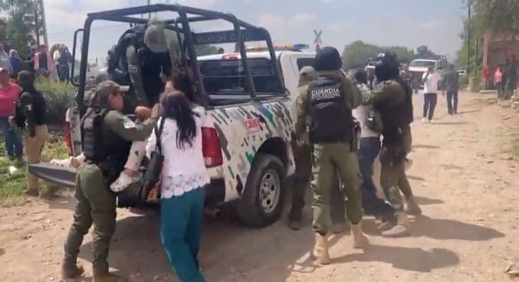 Enfrentamiento entre vecinos y Guardia Civil en Las Terceras por obras de CPKC
