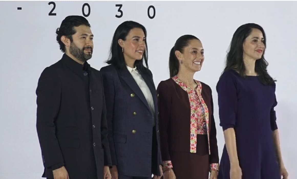 Presenta Claudia a 2 mujeres en Cultura y Turismo; Marath repite en STPS