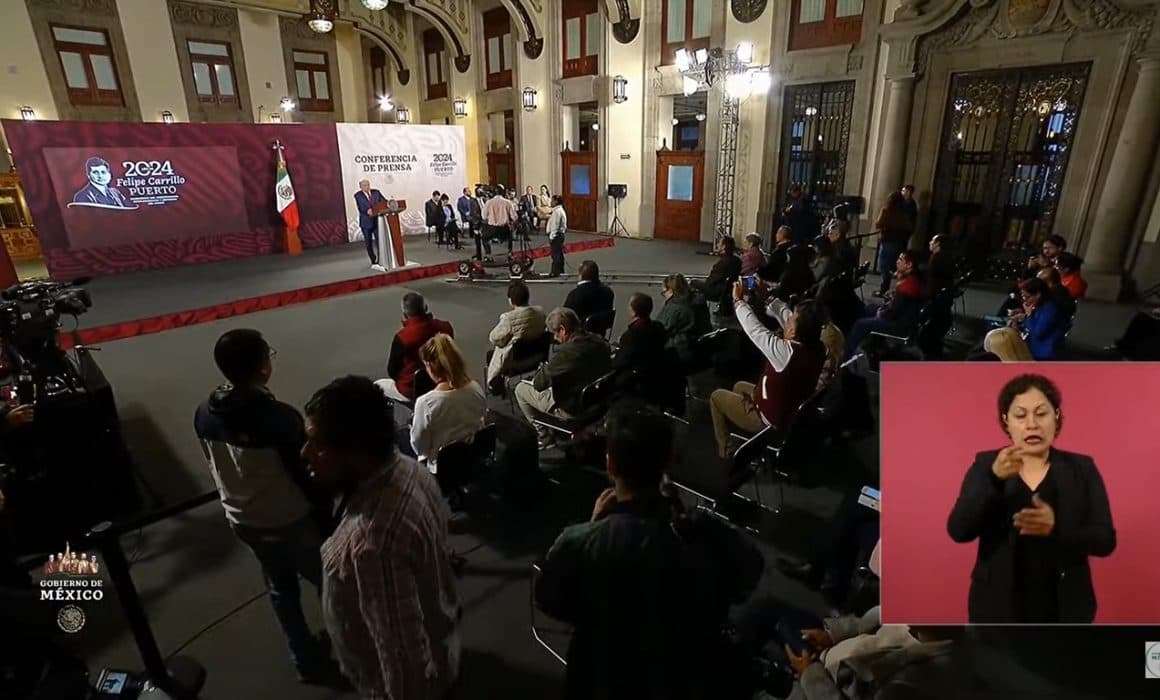 Anticipa AMLO reforma para que jubilados reciban 100% de su salario