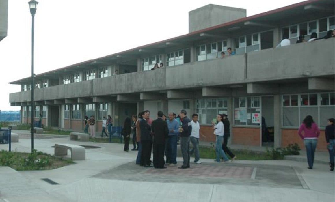 Garantiza Sheinbaum más preparatorias y revisión de planes de estudio