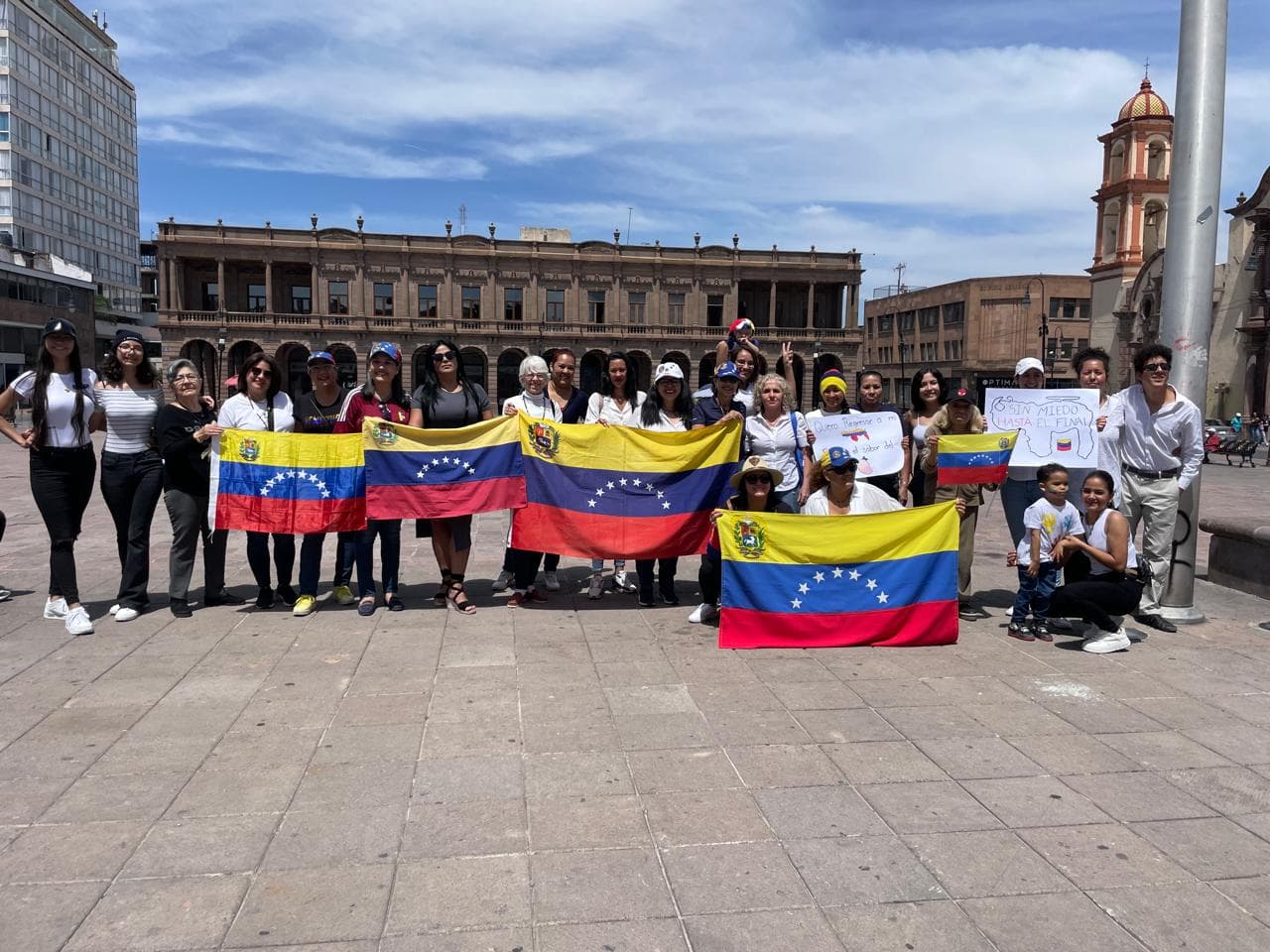 San Luis Potosí se Une a la Protesta Mundial Contra Nicolás Maduro