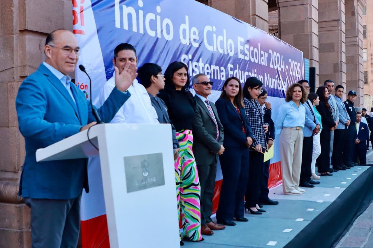 Alcalde Galindo arranca ciclo escolar con enfoque en la educación de calidad