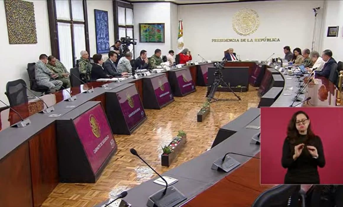 Por vez primera, AMLO hace pública reunión del gabinete de seguridad