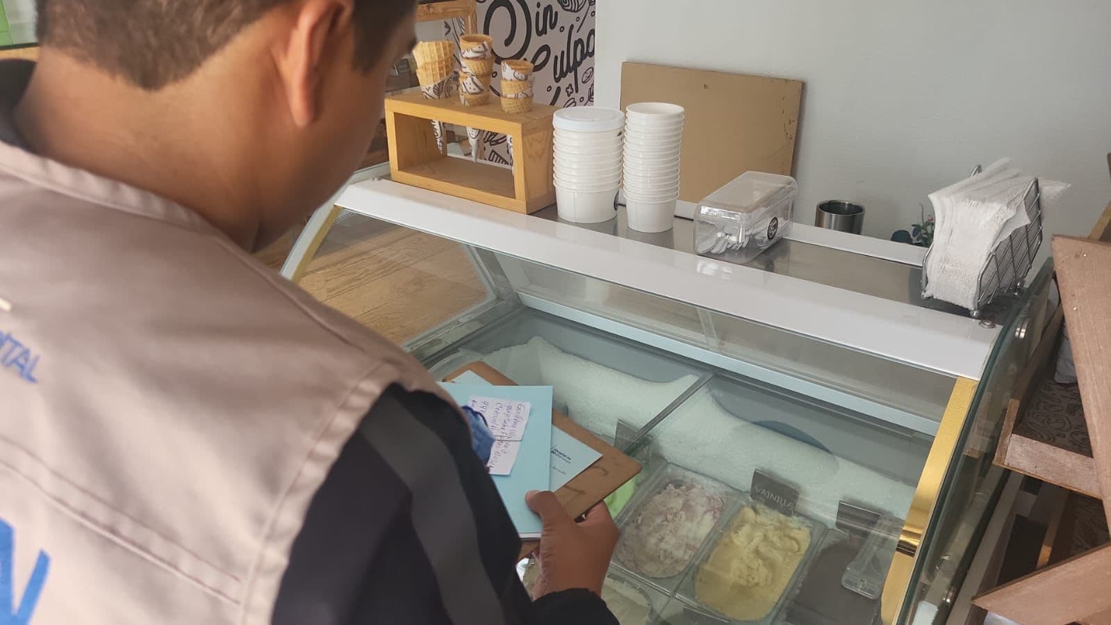 Realiza Dirección de Comercio operativo de inspección en la capital