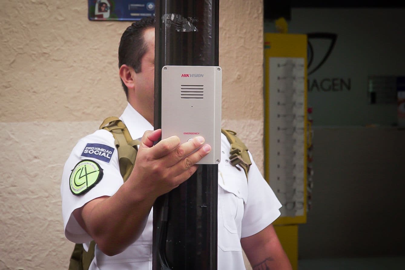 Presenta SSPC nuevos botones de ayuda en centro histórico