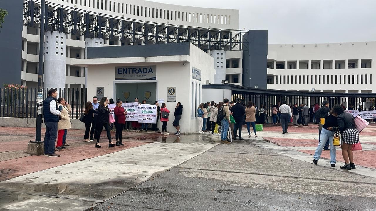 Llegan a acuerdo trabajadores de PJE y gobierno por pagos pendientes