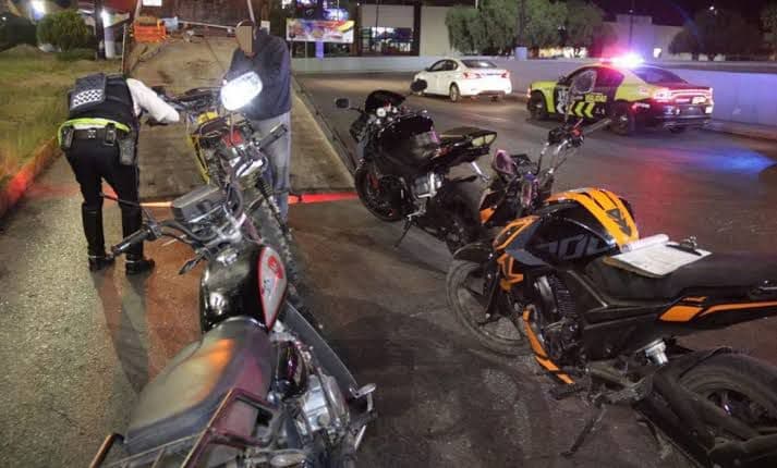 Conduciendo de forma temeraria detiene SSPC a tres motociclistas
