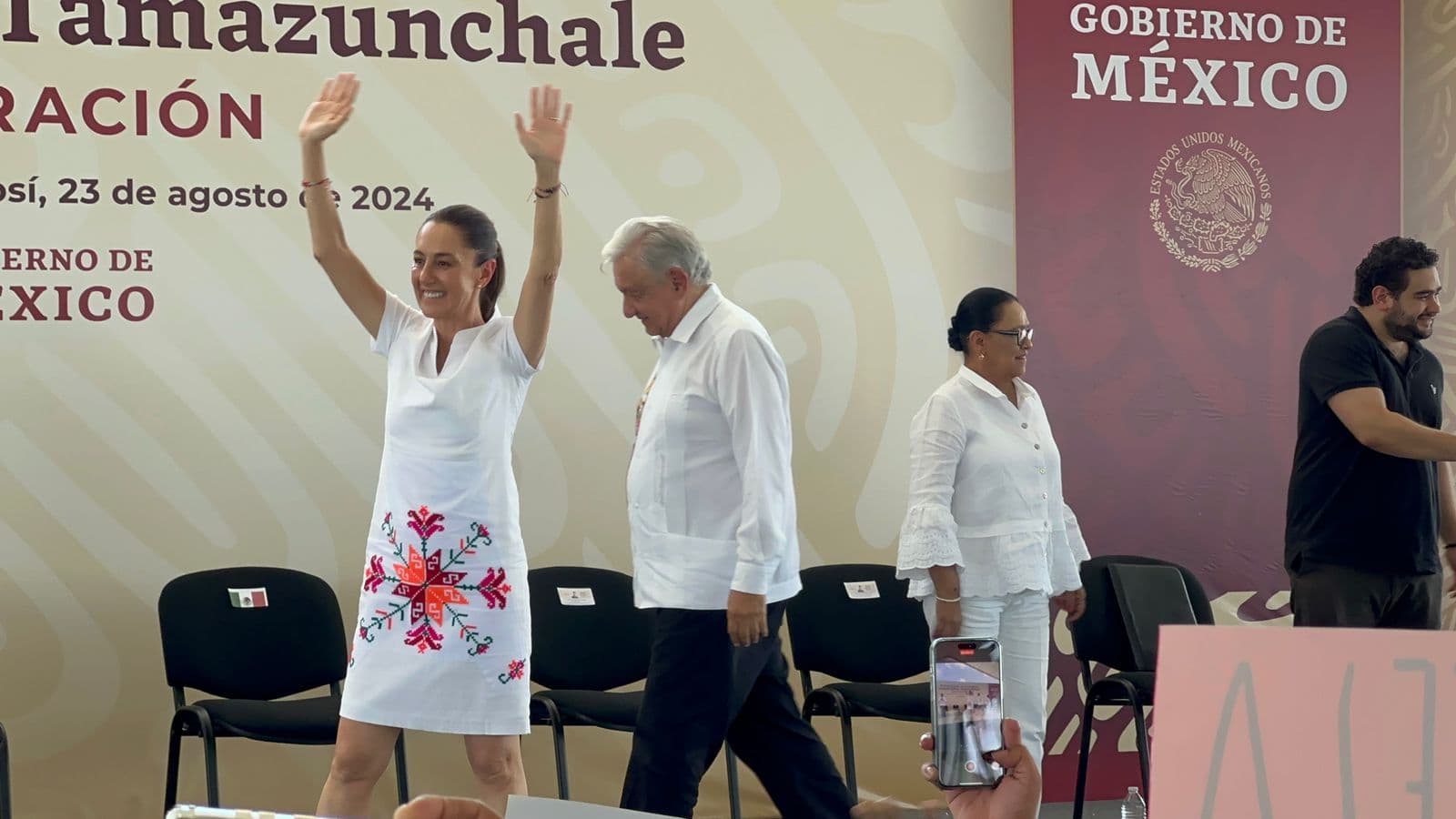 Anuncia ampliación de aeropuerto y carreteras de Tamuín presidenta Sheinbaum
