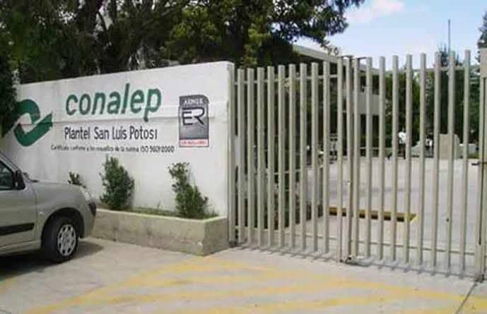 Ingresos de profesores del Conalep podrían depender de evaluaciones de alumnos