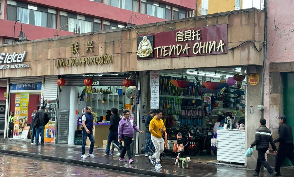 Enfrenta comercio local aumento de tiendas chinas en la capital