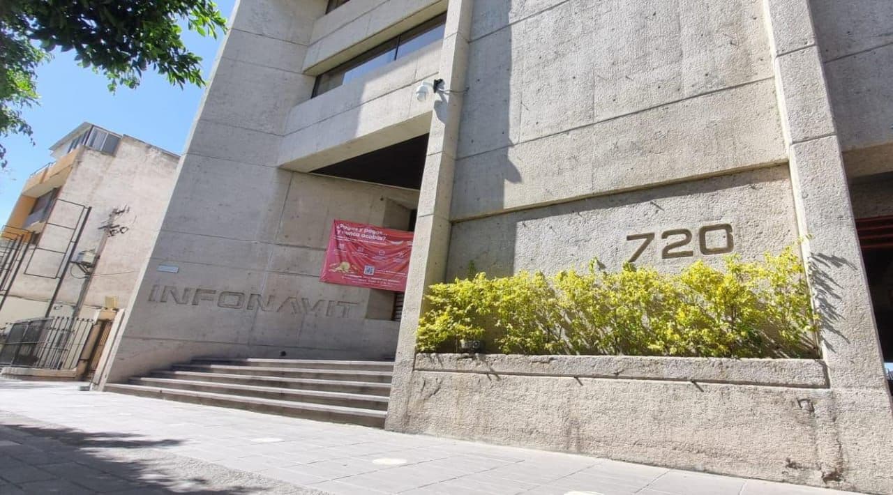 Infonavit advierte sobre fraude de falsos gestores