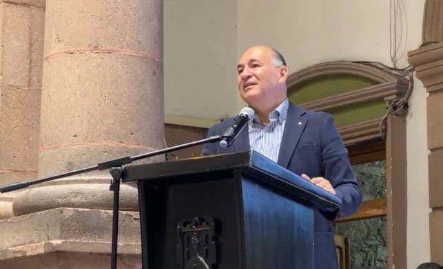 Ayuntamiento de San Luis Potosí honra a trabajadores con más de 20 años de servicio