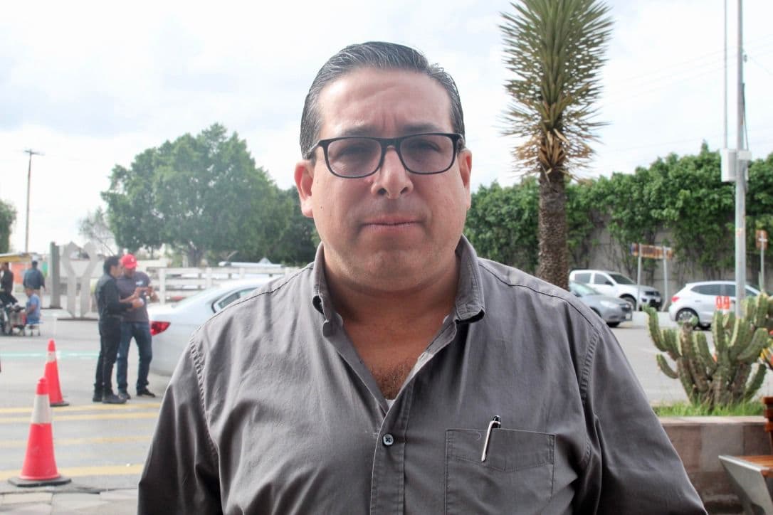 José Ángel de la Vega asume dirección de Comercio Municipal en SLP