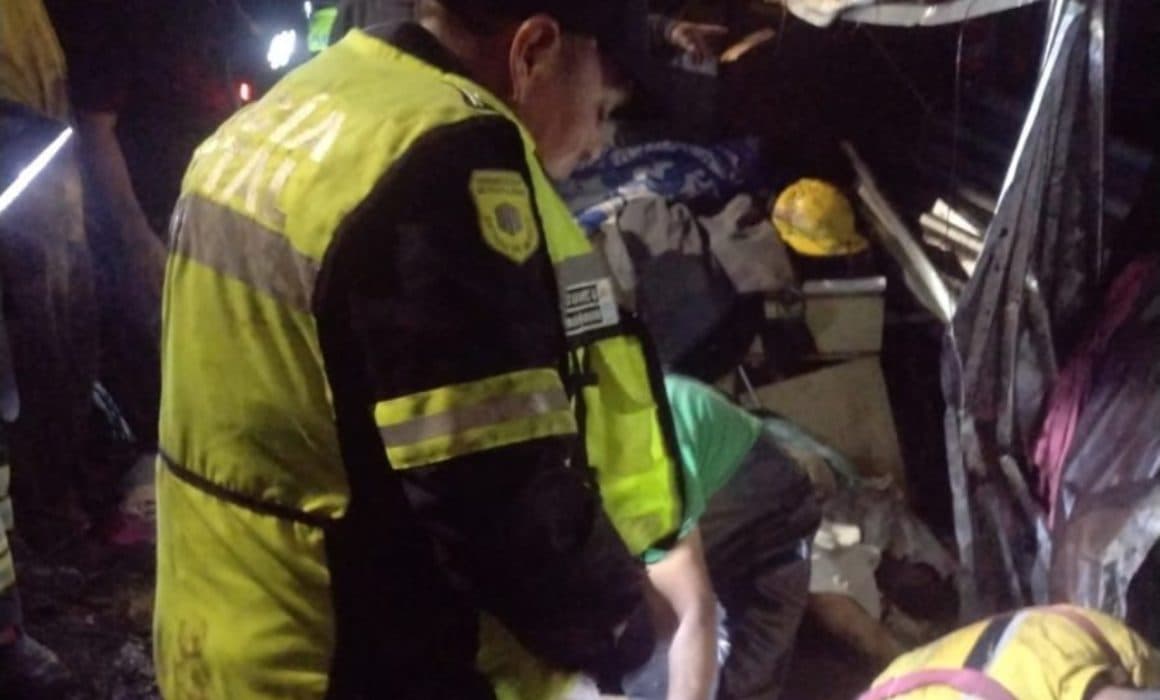 Son 6 los muertos por derrumbe en Naucalpan, Edomex