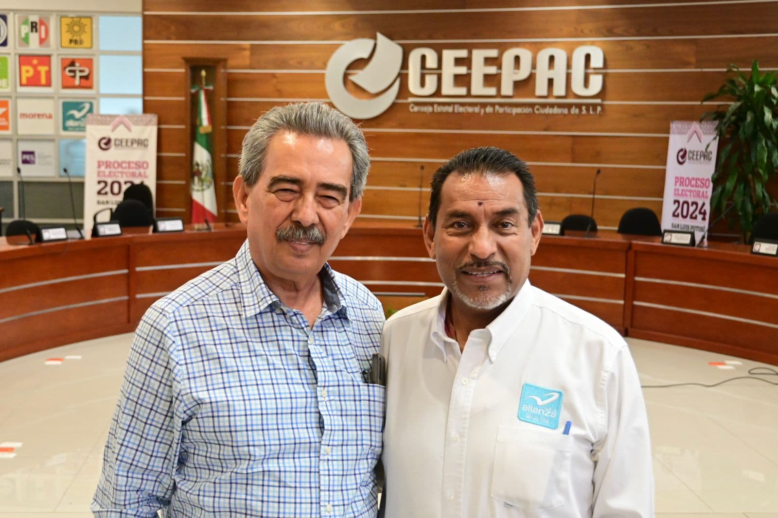 Líder del SNTE impulsará agenda educativa como diputado