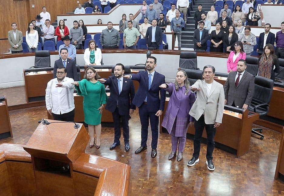 Intentará Morena y PVEM presidir comisiones más importantes del Congreso