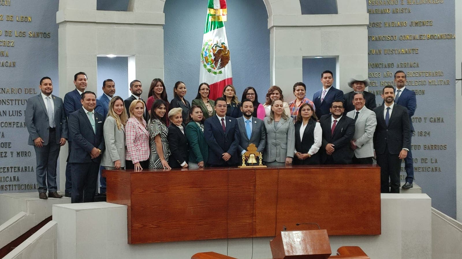 Logra Morena, PVEM y PT presidir las comisiones más importantes del Congreso