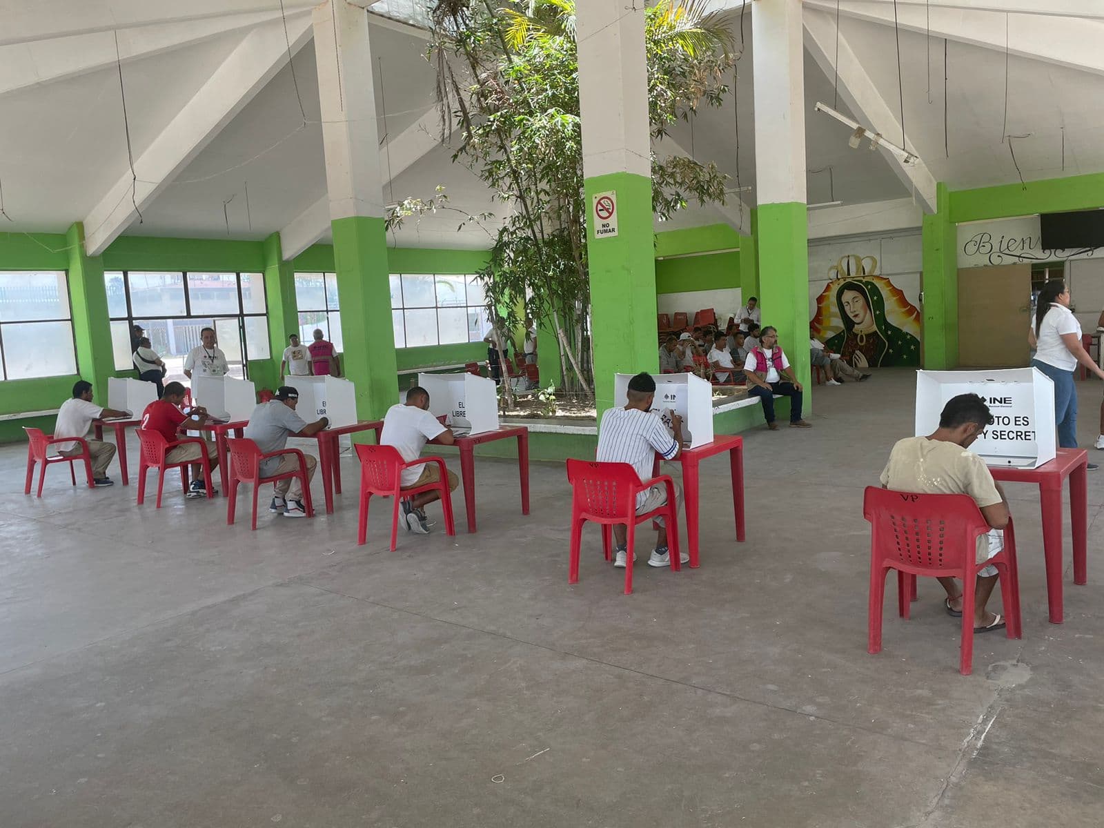 Morena, PVEM y MC lideran votos en centros penitenciarios potosinos
