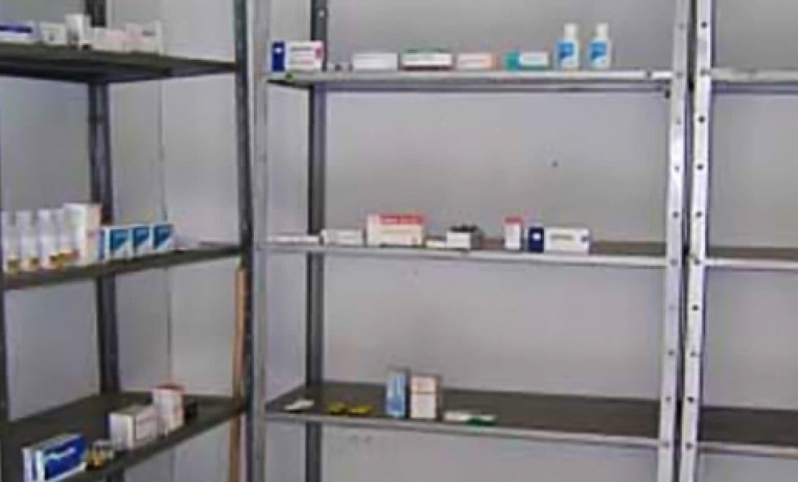 Desabasto de medicinas en SLP desata enfrentamiento entre PRI y Morena