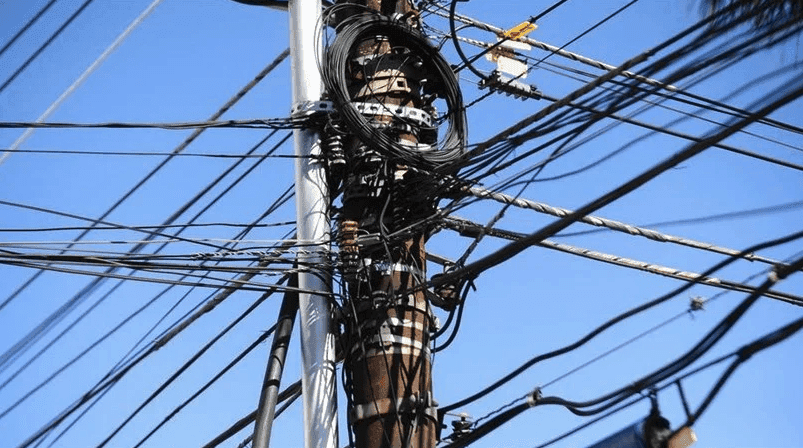 Empresas de telecomunicaciones estarán obligadas a quitar cables en desuso