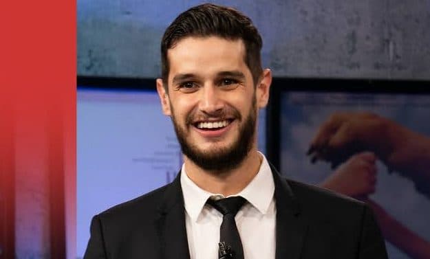 Abandona Adrián Marcelo La Casa de Los Famosos México