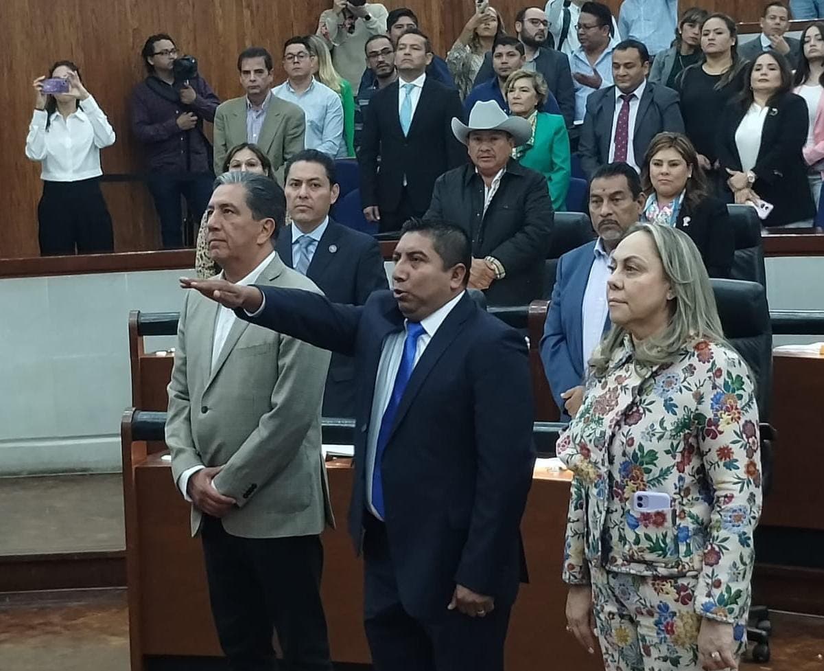 Marcelino Rivera asume su diputación tras largos procesos legales