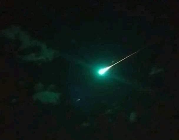 Fenómeno luminoso en la Huasteca genera temor por posible meteorito