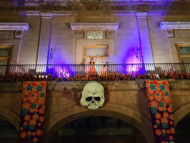 San Luis capital se viste de tradición en el Día de Muertos
