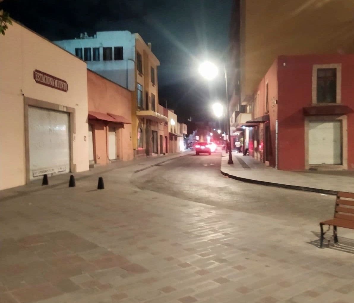 Alumbrado de la Plaza del Carmen nuevamente en funcionamiento