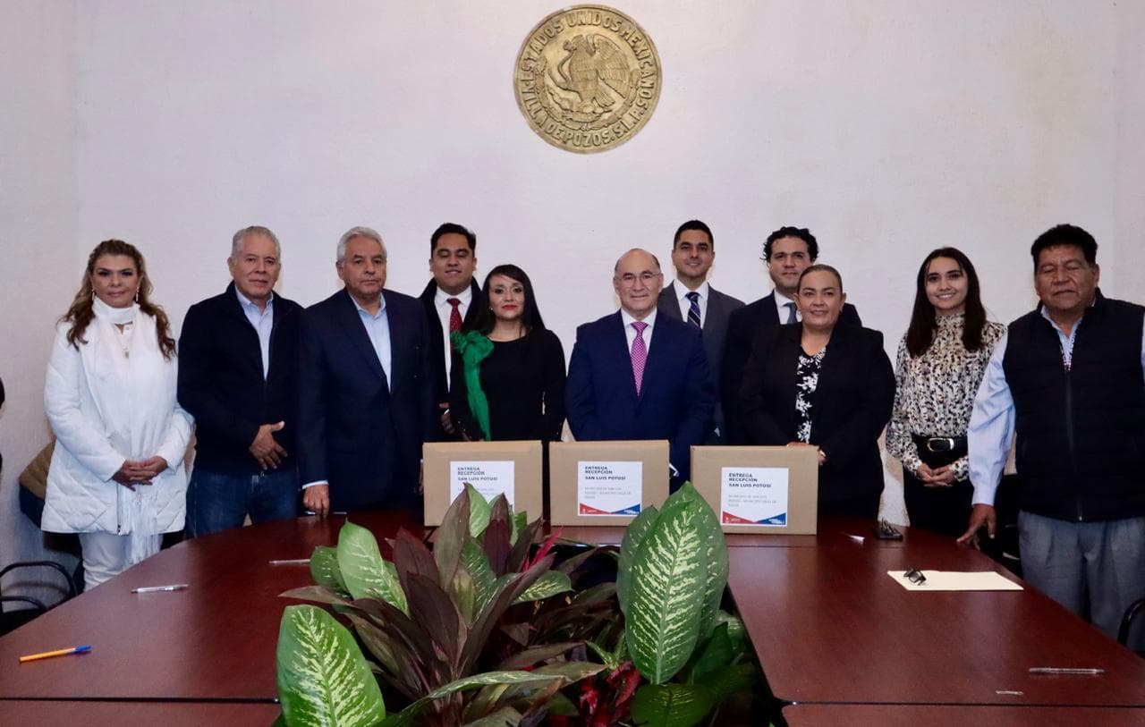 Enrique Galindo formalizó entrega administrativa de la Delegación de Villa de Pozos