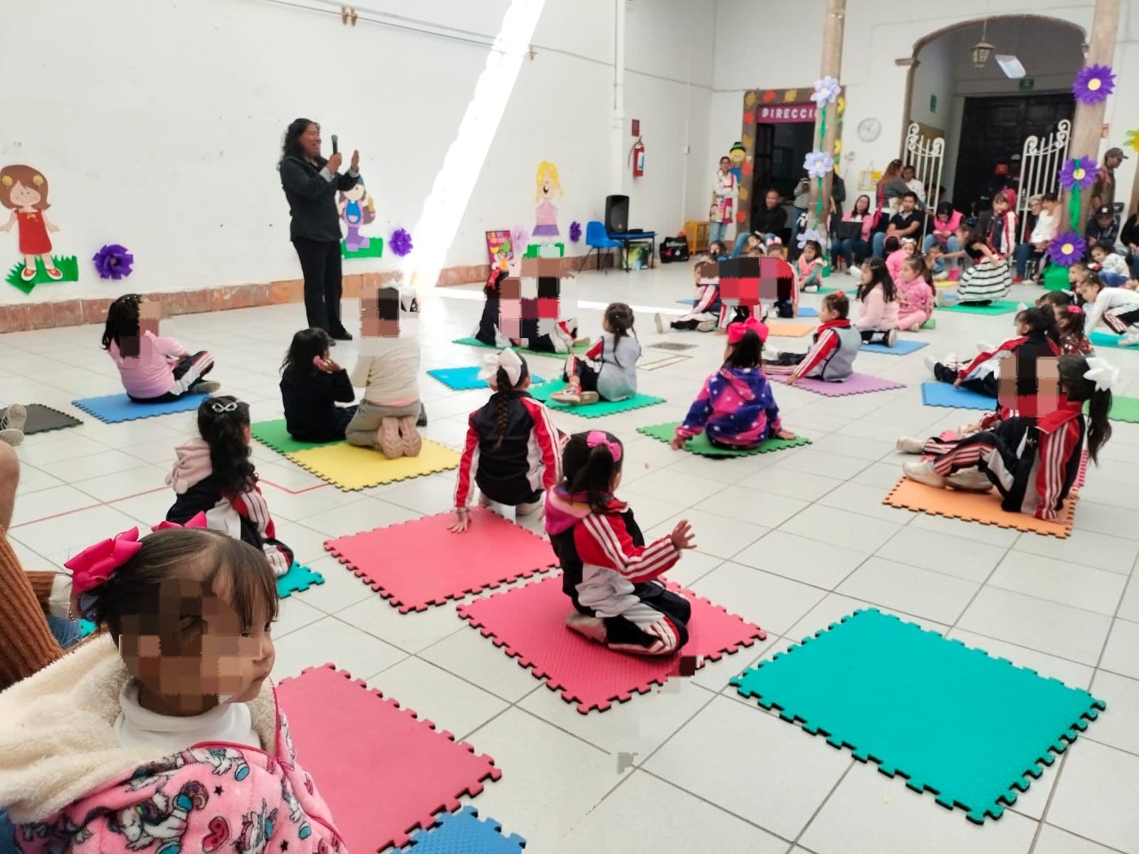 A través de cuentos de empoderamiento celebra DIF día internacional de la niña