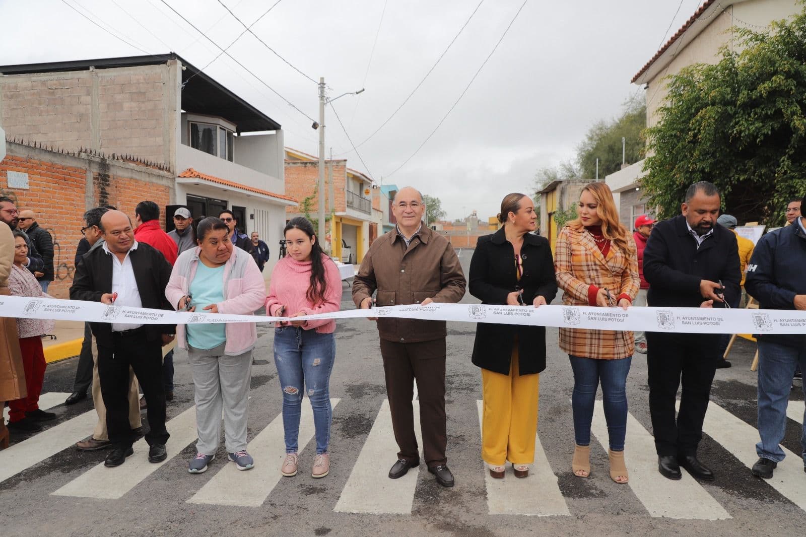 Llega trabajos del Día de Talacha al icónico barrio del Saucito